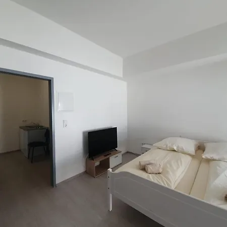 Bora Gmbh 招待所 *